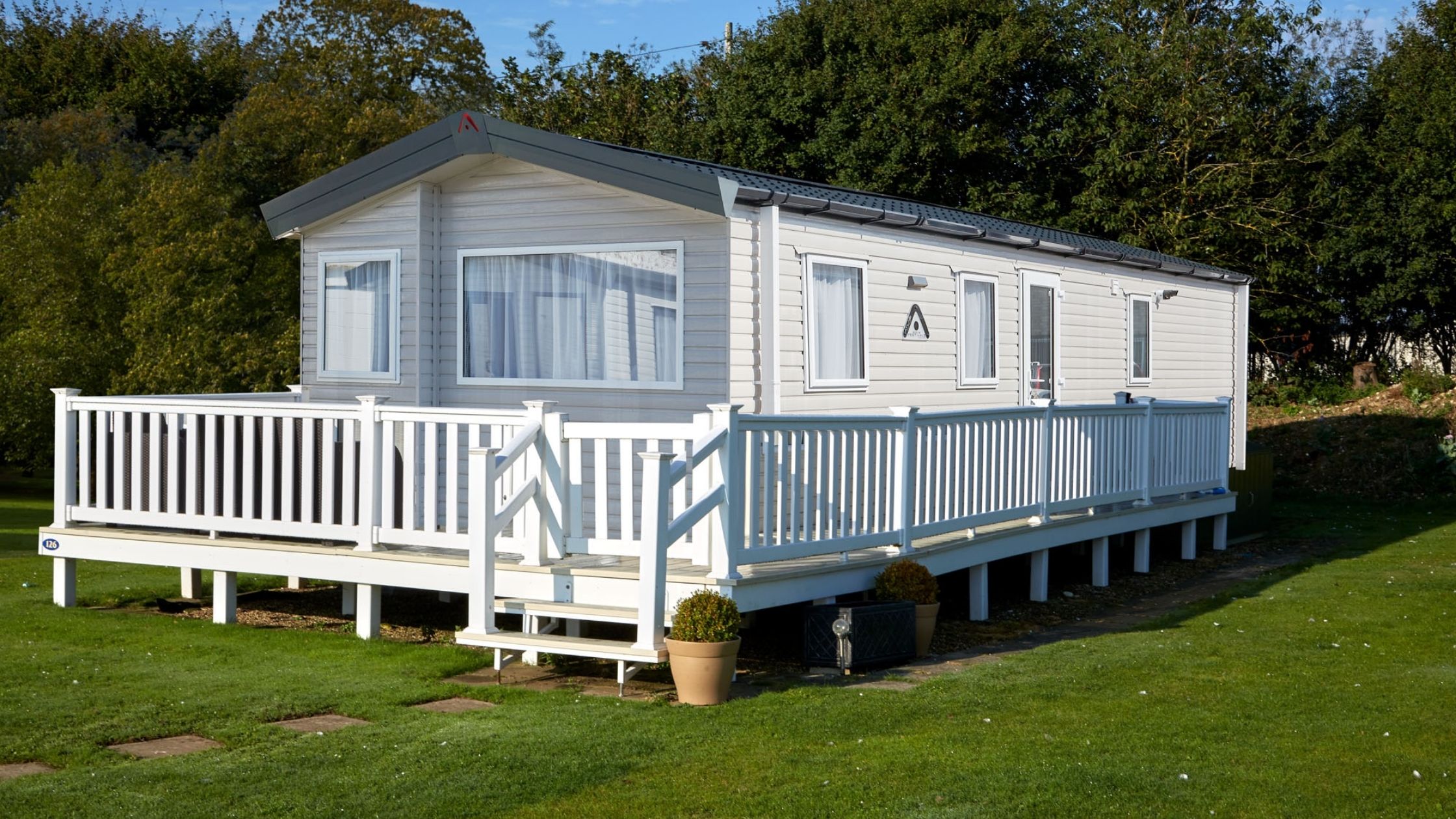 Selling a Static Caravan? Read our Full Guide for success
