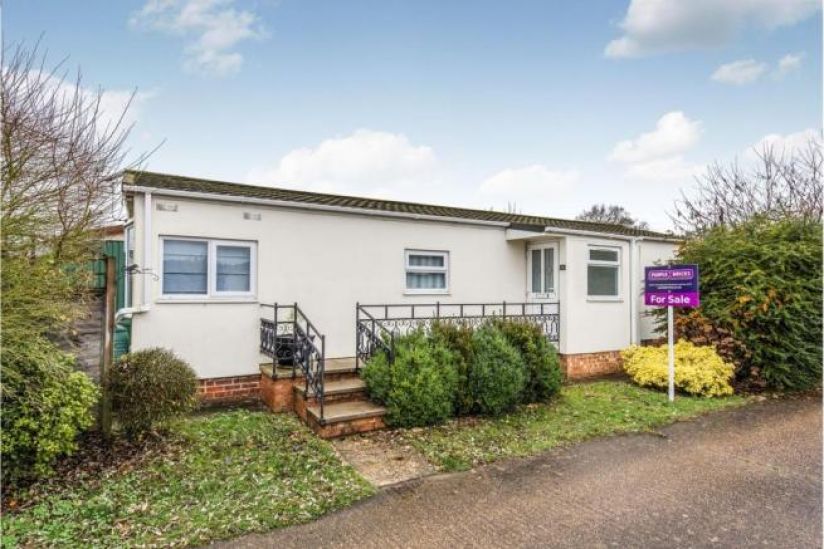 residential park homes for sale in guildford surrey