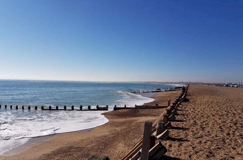 Hayling Island Holiday Park Beach, Hampshire Hayling Island Holiday Park Beach, Hampshire