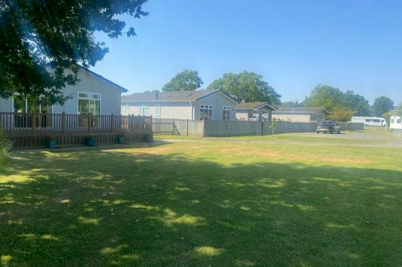 Cakes and Ale Holiday Park