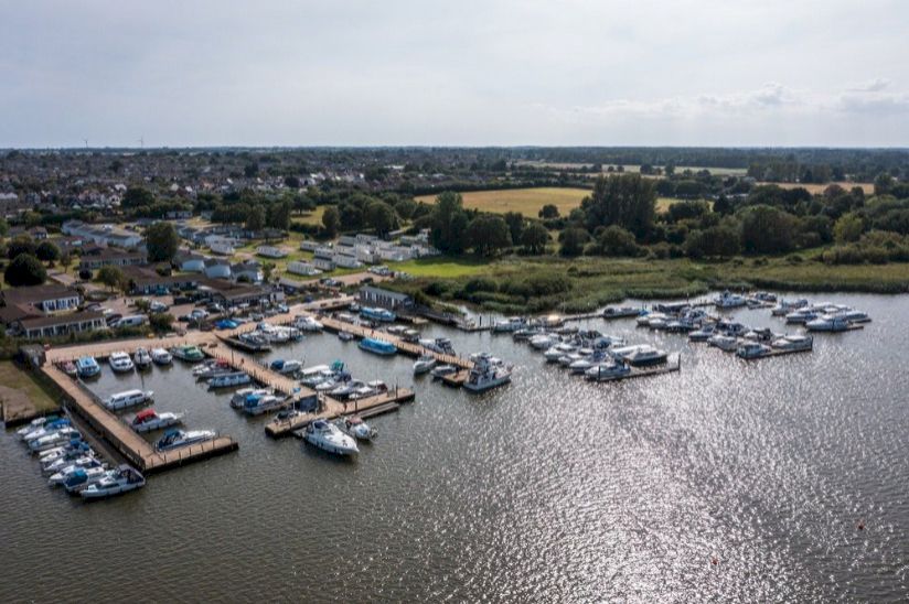 Broadlands Park Marina Broadlands Park Marina