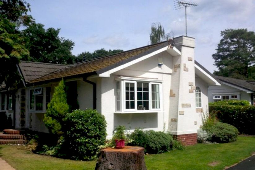 Fangrove Residential Park Homes For Sale, Chertsey Fangrove Residential Park Homes For Sale, Chertsey