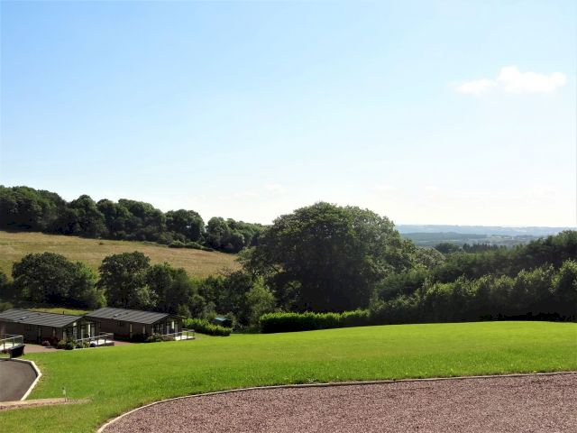 Hillview Lodges