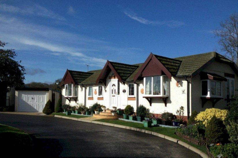 Pavenham Residential Park Homes For Sale, Bedfordshire Pavenham Residential Park Homes For Sale, Bedfordshire