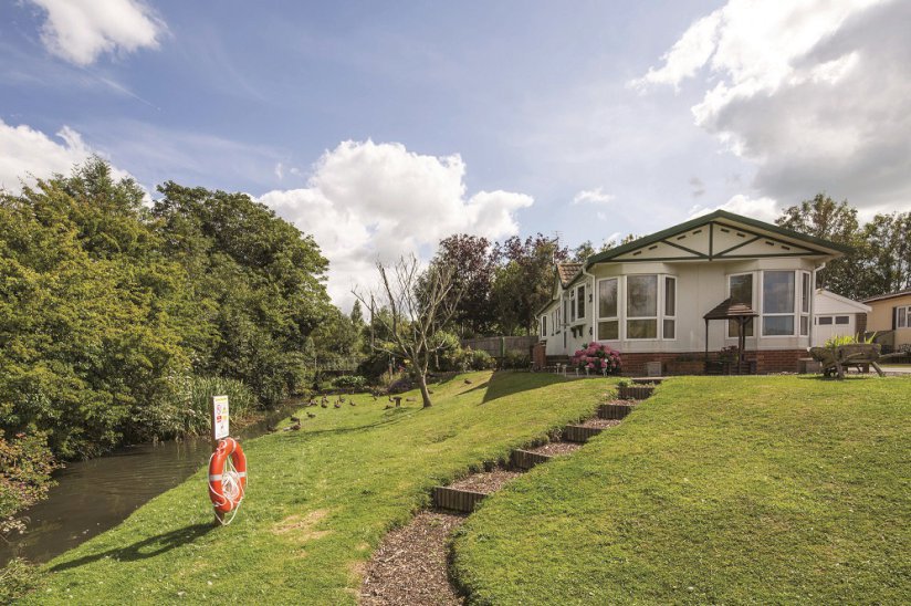 Park Homes in Willow Tree Farm, Hythe, Kent Park Homes in Willow Tree Farm, Hythe, Kent