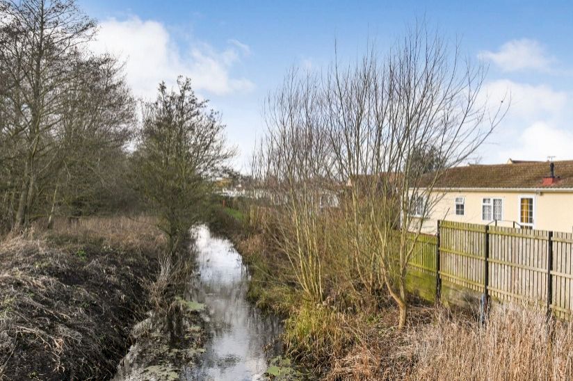 Waveney Park - Park Homes For Sale in Norfolk Waveney Park - Park Homes For Sale in Norfolk