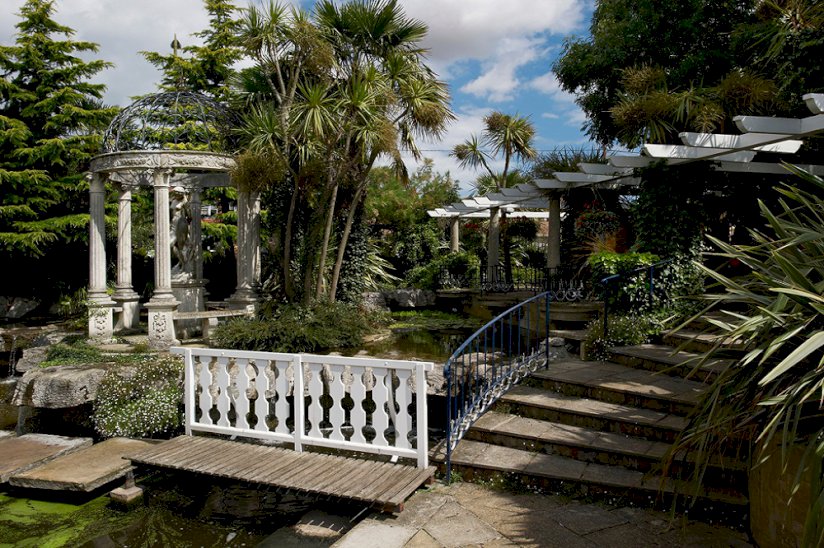 Caravans and Lodges for sale at Foxhunter Park in Kent Caravans and Lodges for sale at Foxhunter Park in Kent
