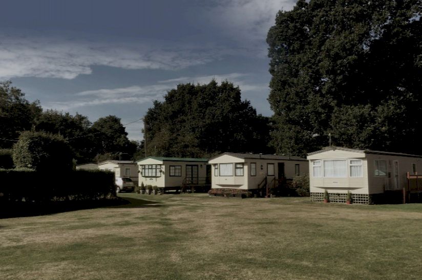 Little Lakeland Caravan Park Little Lakeland Caravan Park