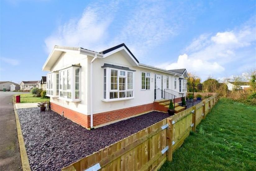 Willow Tree Farm homes for sale in Kent - Sell My Group Willow Tree Farm homes for sale in Kent - Sell My Group