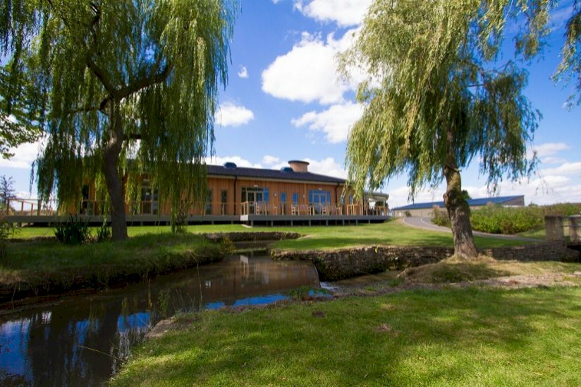 Leedons Park- Homes For Sale in Cotswolds Leedons Park- Homes For Sale in Cotswolds