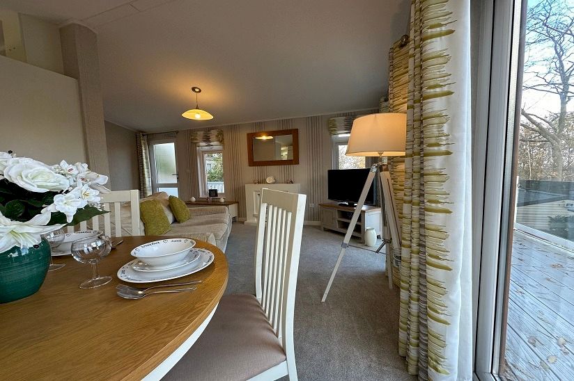 Two Bed Omar Westfield (34x16) 2014 Two Bed Omar Westfield (34x16) 2014