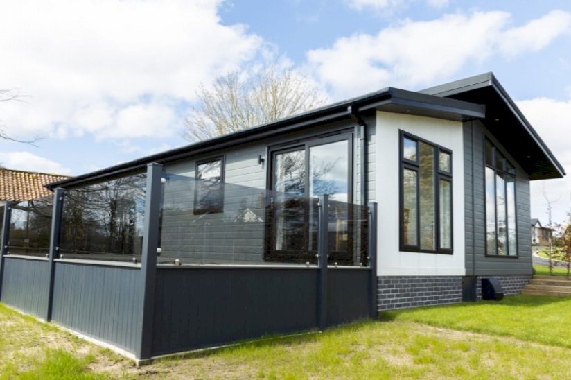 NEW Two Bed Prestige Majestic (45x20) NEW Two Bed Prestige Majestic (45x20)