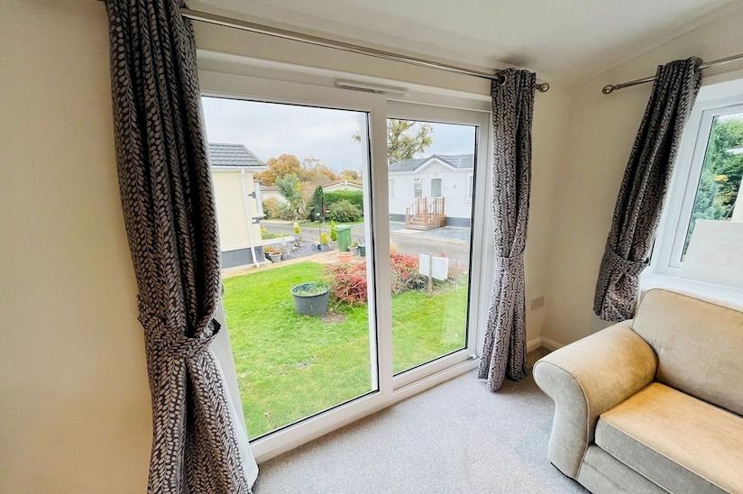 NEW Two Bed Stately Tredegar Elite (40x10) NEW Two Bed Stately Tredegar Elite (40x10)