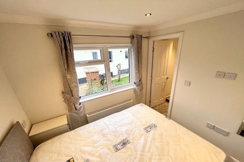 NEW Two Bed Stately Tredegar Elite (40x10) NEW Two Bed Stately Tredegar Elite (40x10)