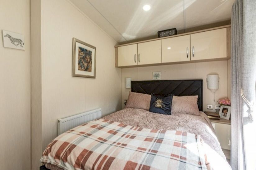 Two Bed Avantgarde VIP (42x14) Two Bed Avantgarde VIP (42x14)