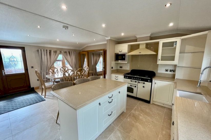 Three Bed Bespoke Richmond Park Home Three Bed Bespoke Richmond Park Home
