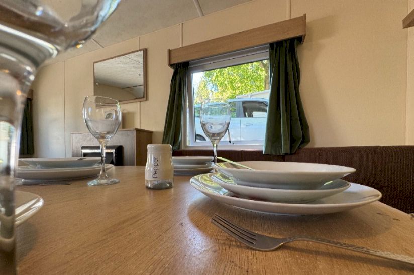 Three Bed Delta Radiant (35x12) 2014 Three Bed Delta Radiant (35x12) 2014
