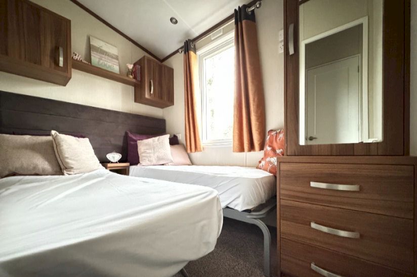 Three Bed Pemberton Park Lane (42x14) 2016 Three Bed Pemberton Park Lane (42x14) 2016