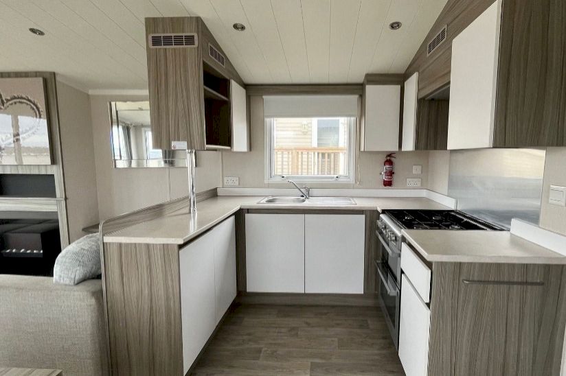 Three Bed Swift Bordeaux (35x12) 2015 Three Bed Swift Bordeaux (35x12) 2015