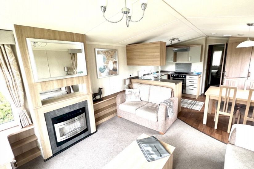 Two Bed Swift Bordeaux (38x12) 2013 Two Bed Swift Bordeaux (38x12) 2013