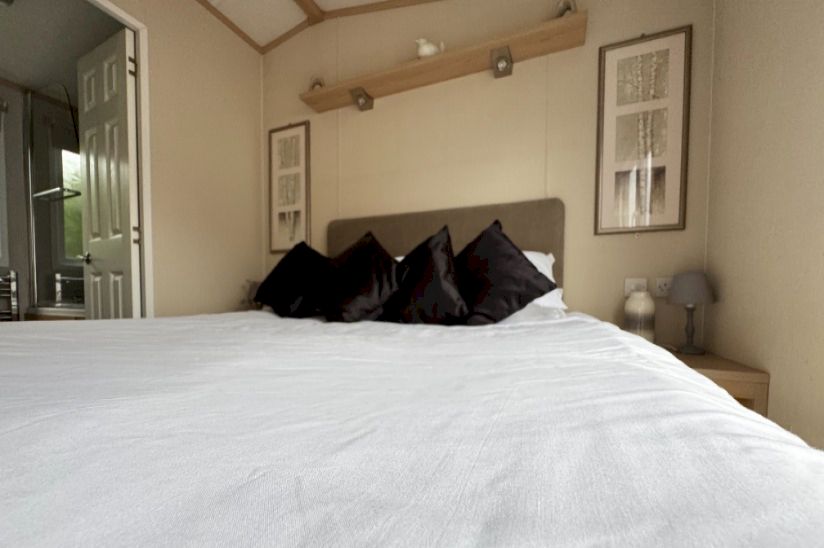 Two Bed Pemberton Knightsbridge (42x14) 2010 Two Bed Pemberton Knightsbridge (42x14) 2010