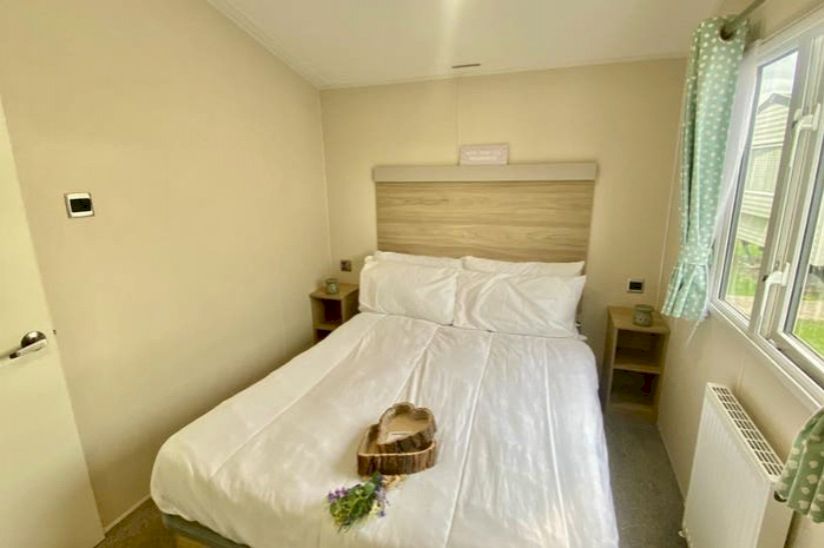 Two Bed Willerby Linwood 2019 (32x12) Two Bed Willerby Linwood 2019 (32x12)