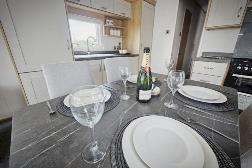 Two Bed Carnaby Highgrove (40x12) 2023 Two Bed Carnaby Highgrove (40x12) 2023