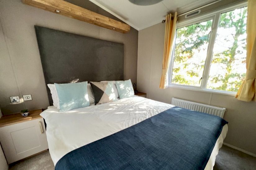 Two Bed Sunseeker Spirit (39x12) 2023 Two Bed Sunseeker Spirit (39x12) 2023