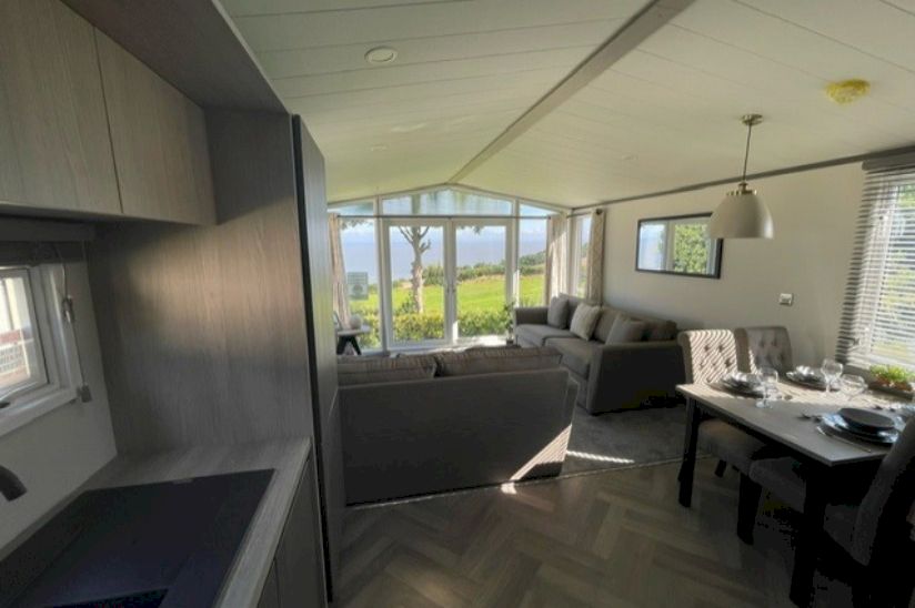 Two Bed Victory Lakewood (42x13) 2023 Two Bed Victory Lakewood (42x13) 2023