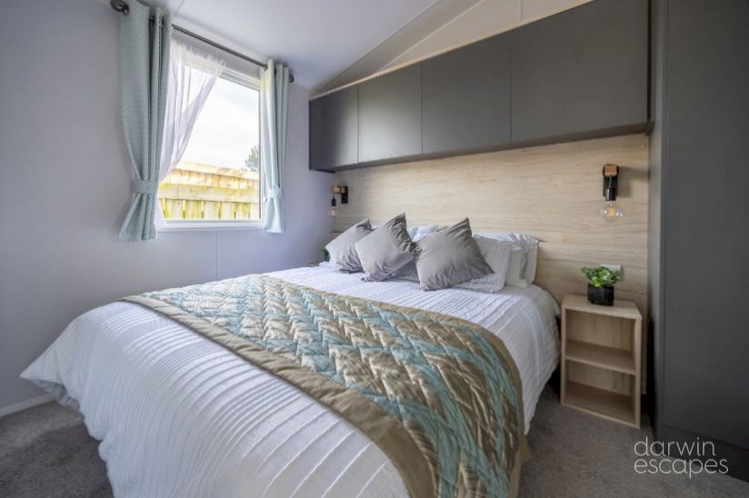 Two Bed Atlas Chorus Two Bed Atlas Chorus