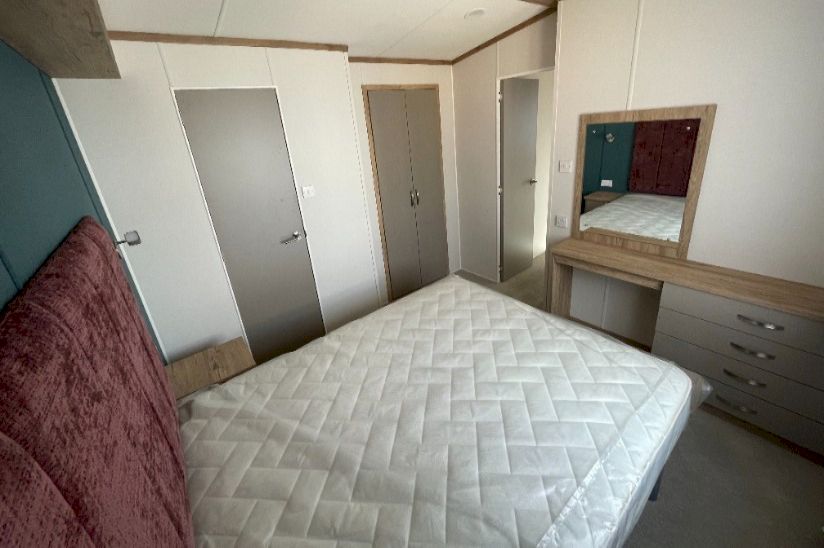 Two Bed Regal Retreat (36x12) Two Bed Regal Retreat (36x12)