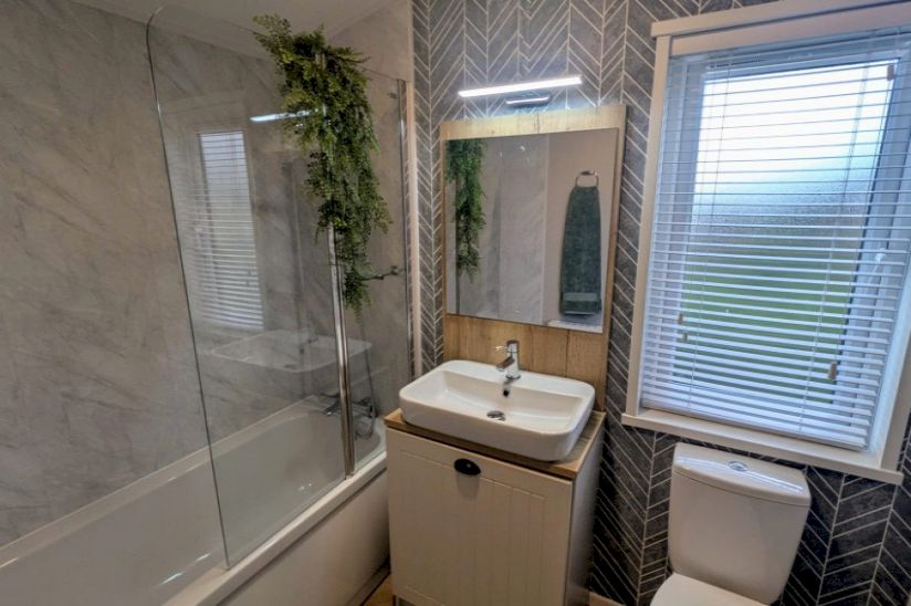 Two Bed Atlas Debonair (40x20) Two Bed Atlas Debonair (40x20)