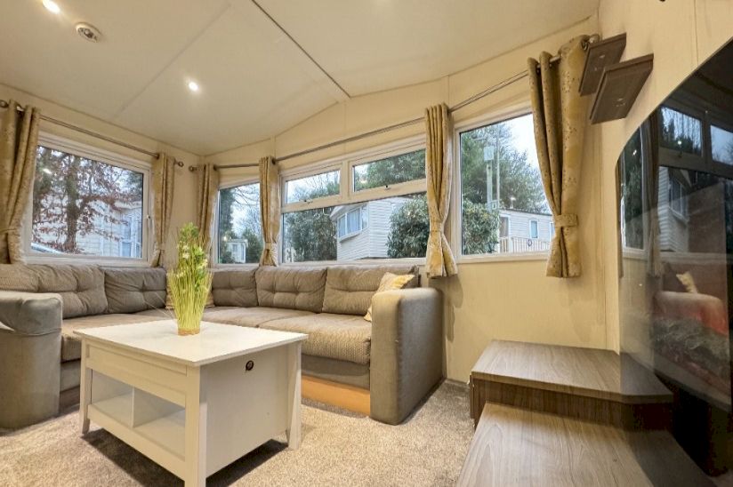 Two Bed Delta Ascot (30x12) 2017 Two Bed Delta Ascot (30x12) 2017