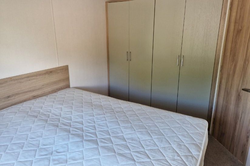 Two Bed Pre-Loved ABI Summer Breeze (36x12) 2015 Two Bed Pre-Loved ABI Summer Breeze (36x12) 2015