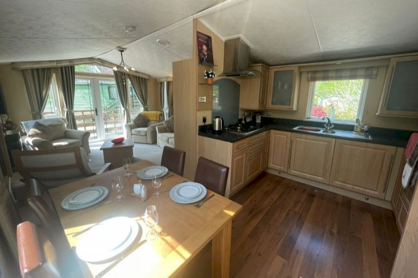Two Bed Willerby Vogue Connoisseur 2010 (42x13) Two Bed Willerby Vogue Connoisseur 2010 (42x13)