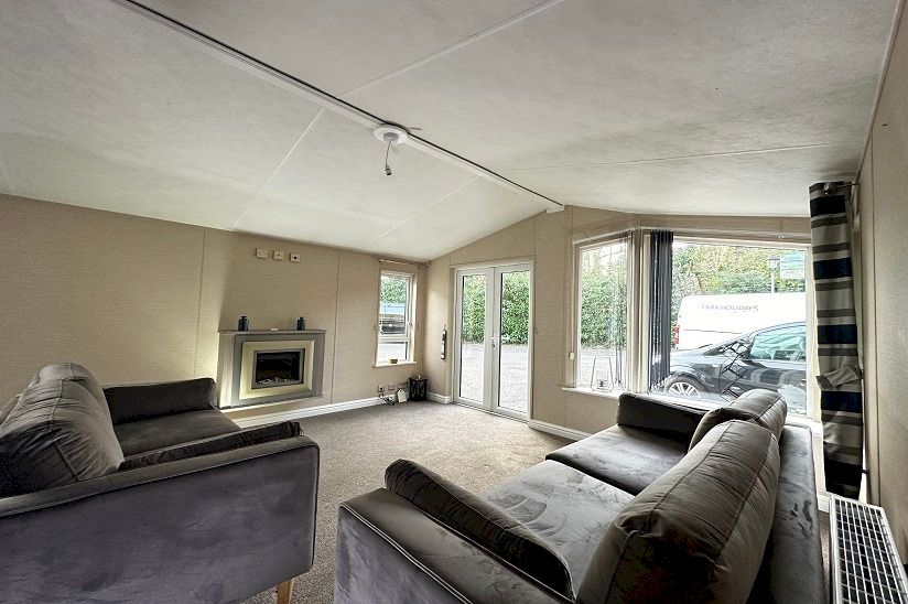 Two Bed Willerby Meridian (42x13) 2013 Two Bed Willerby Meridian (42x13) 2013
