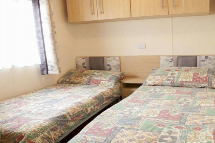 Two Bed CL Carnaby Melrose (34x12) 2012 Two Bed CL Carnaby Melrose (34x12) 2012