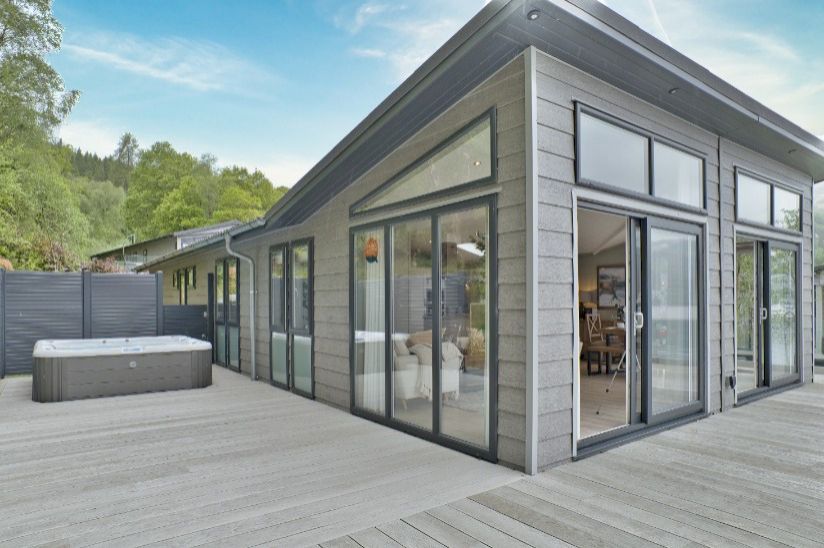 Three Bed Glasshouse Lodge Three Bed Glasshouse Lodge