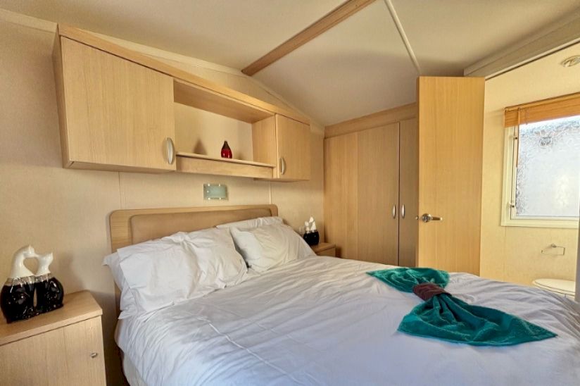 Two Bed Swift Bordeaux (38x12) 2011 Two Bed Swift Bordeaux (38x12) 2011