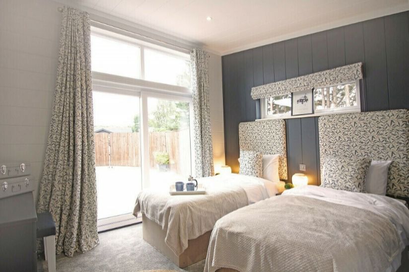 Two Bed Omar Heron (45x22) Two Bed Omar Heron (45x22)