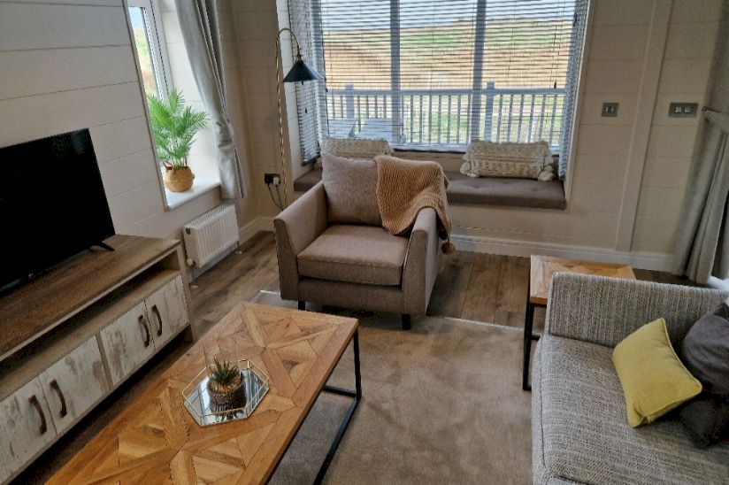 Two Bed Omar Boutique (42x20) 2022 Two Bed Omar Boutique (42x20) 2022