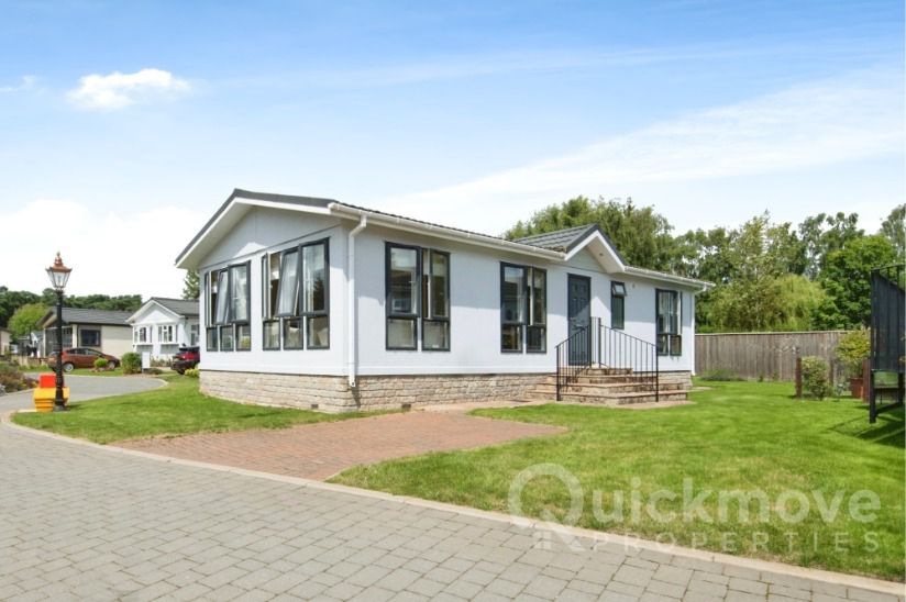 Two Bed Preowned Prestige Sofia (42x20) Two Bed Preowned Prestige Sofia (42x20)