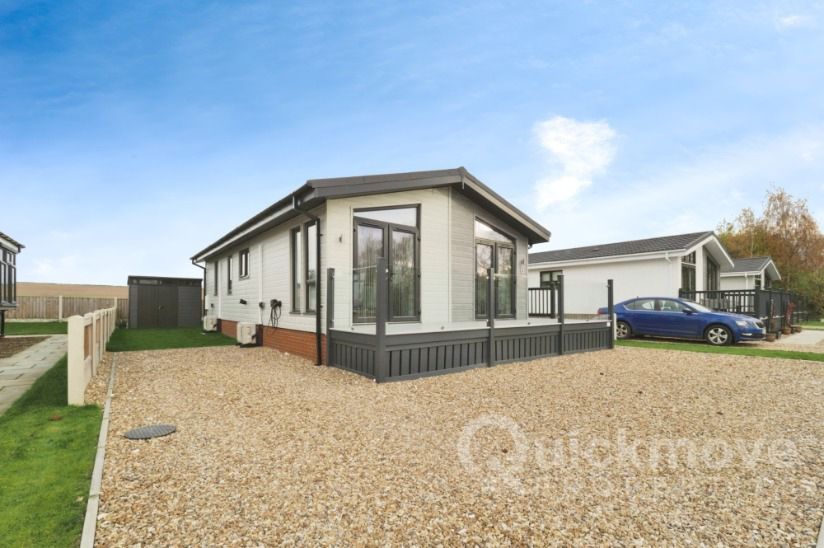 Two Bed Preowned Willerby Acorn (40x20) Two Bed Preowned Willerby Acorn (40x20)
