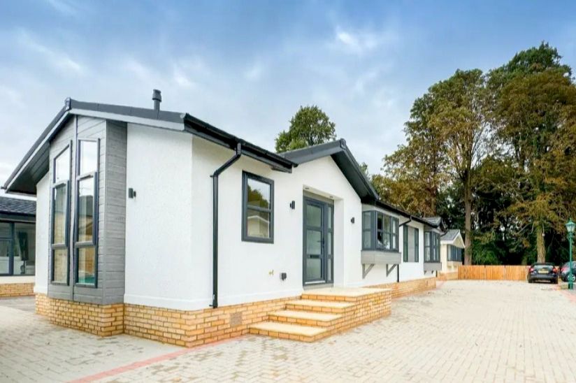 Two Bed Stately Albion Woburn (45x20) Two Bed Stately Albion Woburn (45x20)