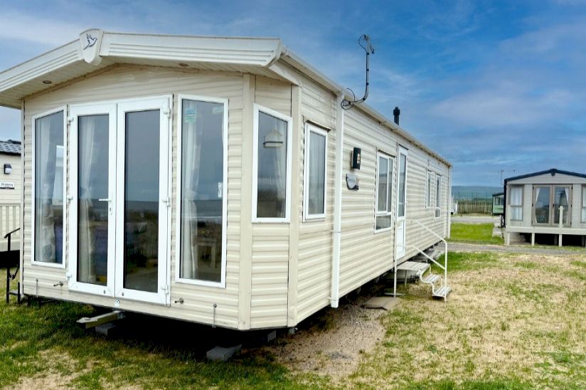 Three bed Swift Bordeaux Three bed Swift Bordeaux