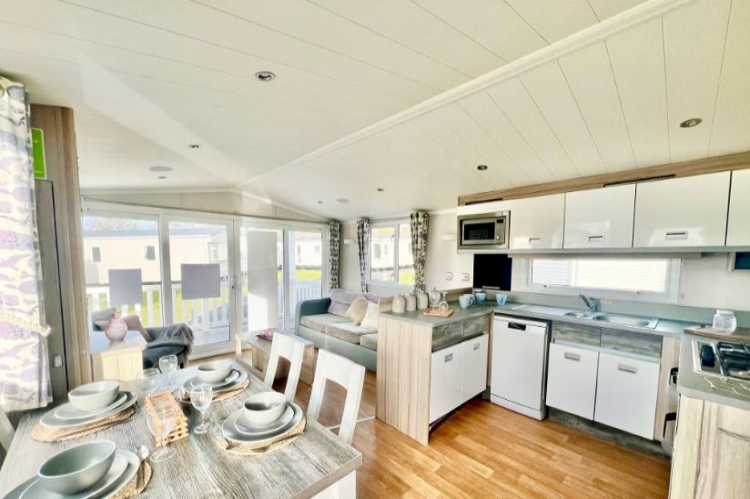 Two Bed Swift Lighthouse (38x12) 2016 Two Bed Swift Lighthouse (38x12) 2016