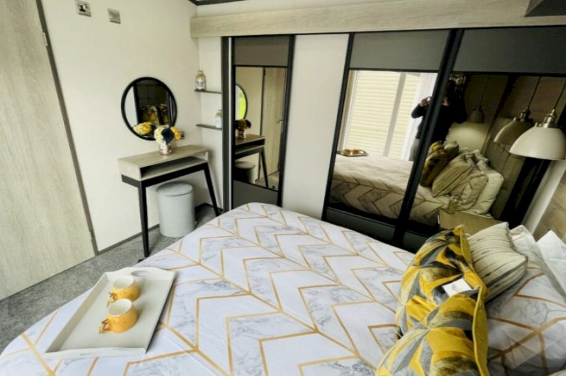 Two Bed Victory Lakewood Lodge (42x14) 2022 Two Bed Victory Lakewood Lodge (42x14) 2022