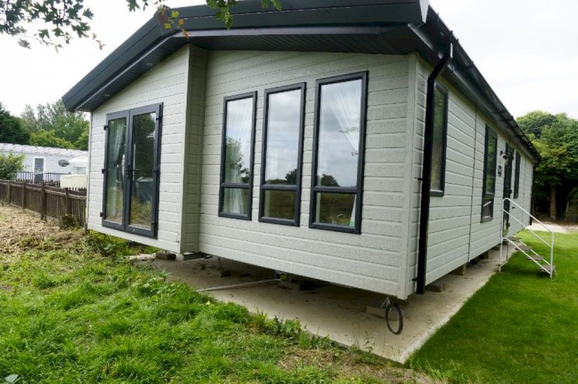 Two Bed Atlas Debonair (40x20) 2023 Two Bed Atlas Debonair (40x20) 2023