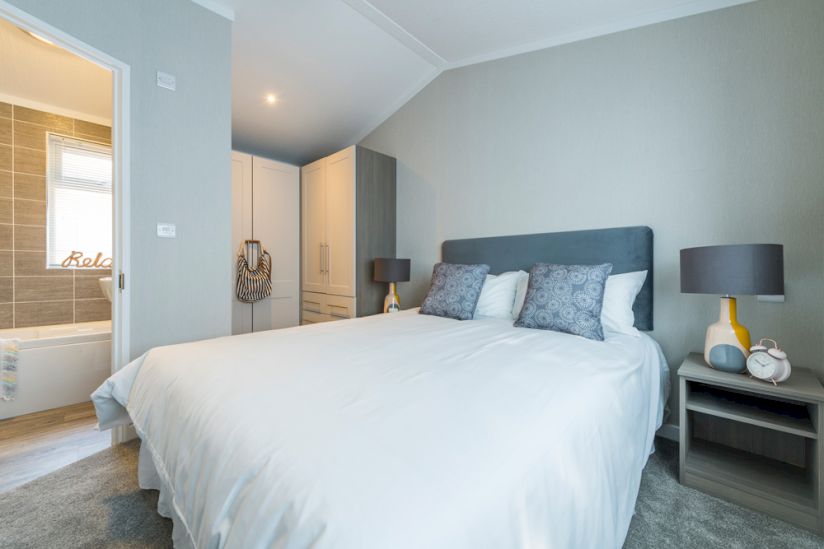 Two Bed Omar Southwold Two Bed Omar Southwold