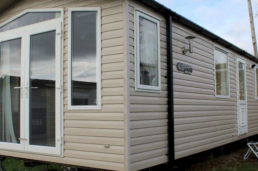 Two Bed Swift Bordeaux Exclusive (38x12) 2020 Two Bed Swift Bordeaux Exclusive (38x12) 2020